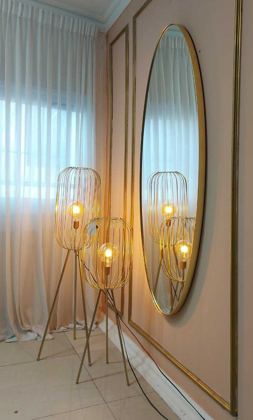 מנורה רצפתית לאוירה