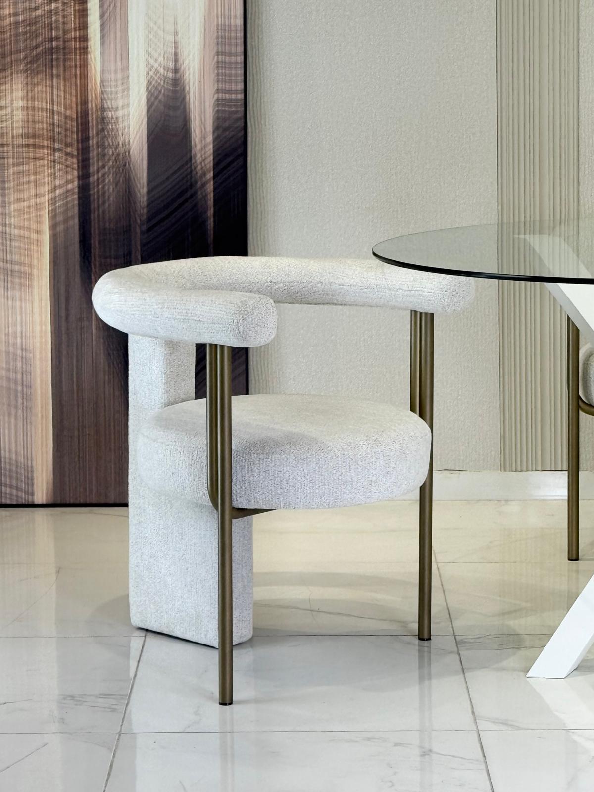 כיסא אוכל דגם ARTO בגוון פליז