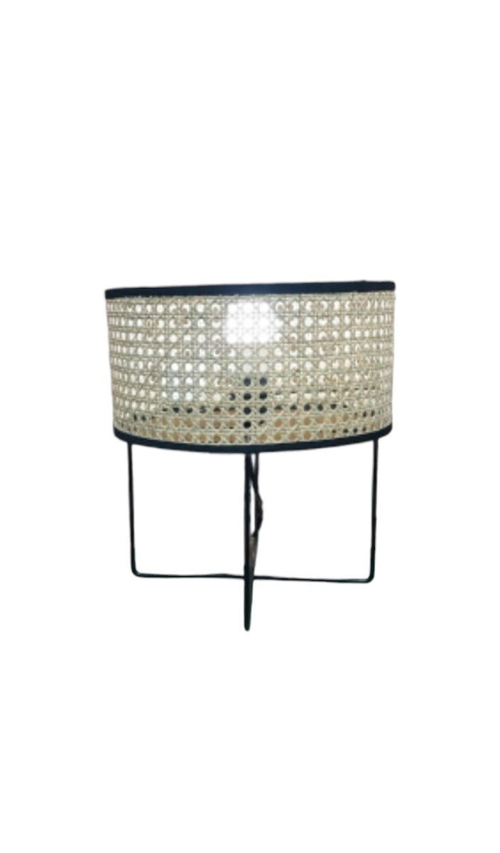 מנורה שולחנית רגלי איקס