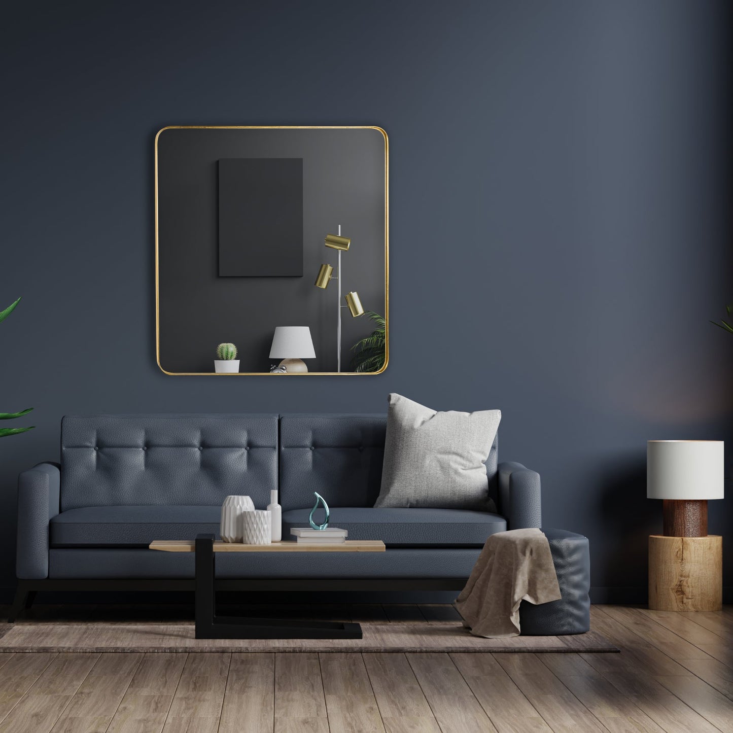 מראה מעוצבת במסגרת דקה ועדינה מרובעת