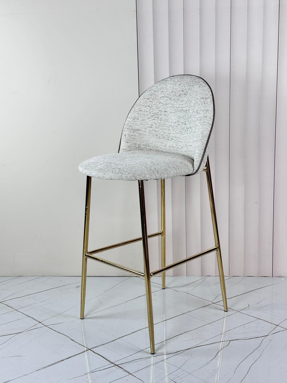 כיסא בר עם רגל זהב ROYAL