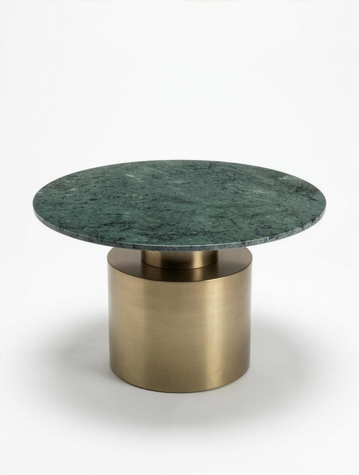 שולחן סלון עגול עם פלטת שיש טבעי ובסיס מתכת לעיצוב סלון מודרני