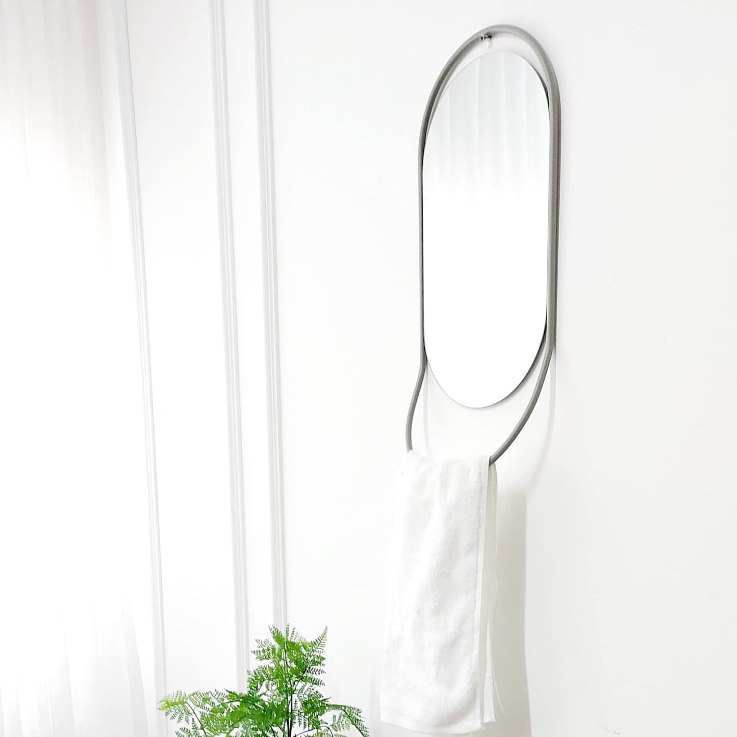 מתלה מגבת מראה - ירקרק