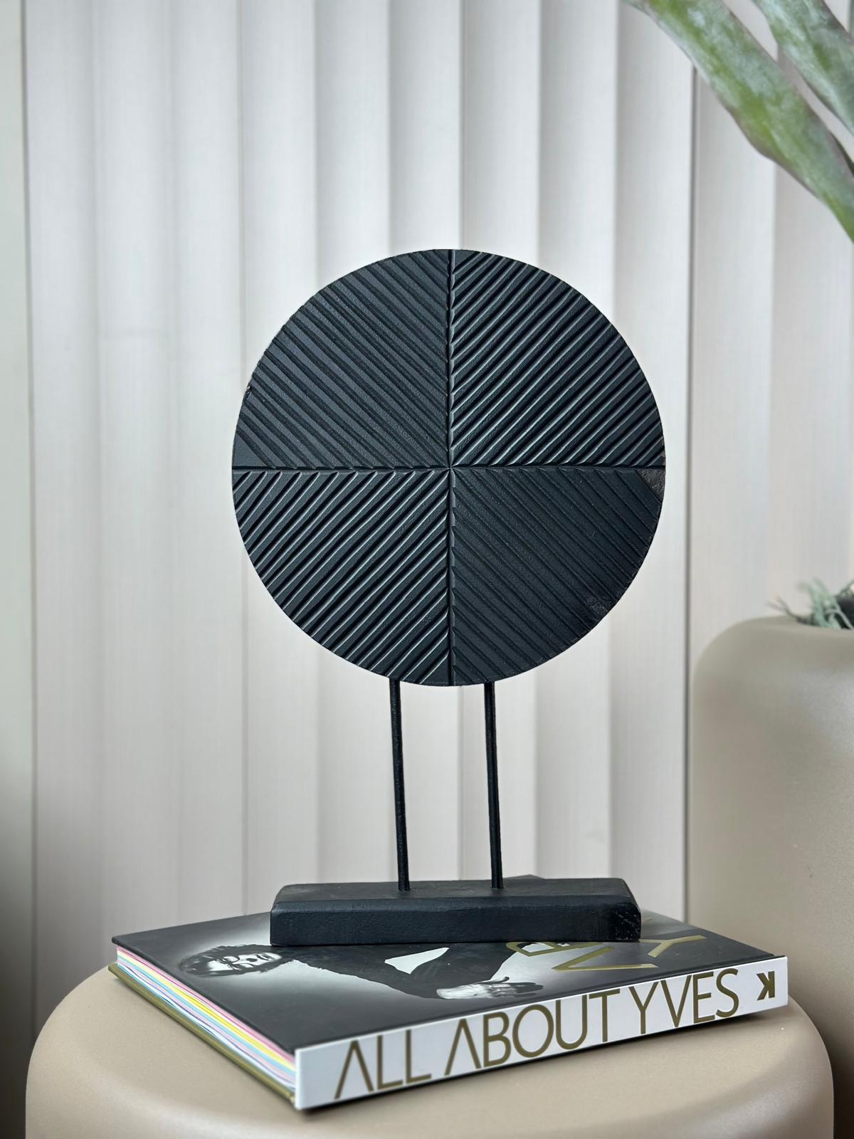 Black Geometry פסל נוי גיאומטרי עגול בגימור שחור