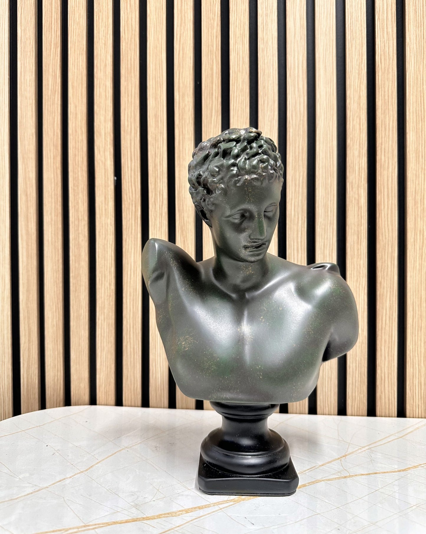 פסל שרף יווני