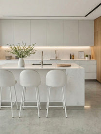כיסא בר LUNA - כיסא בר מרופד לאי במטבח בעיצוב נקי ובהיר
