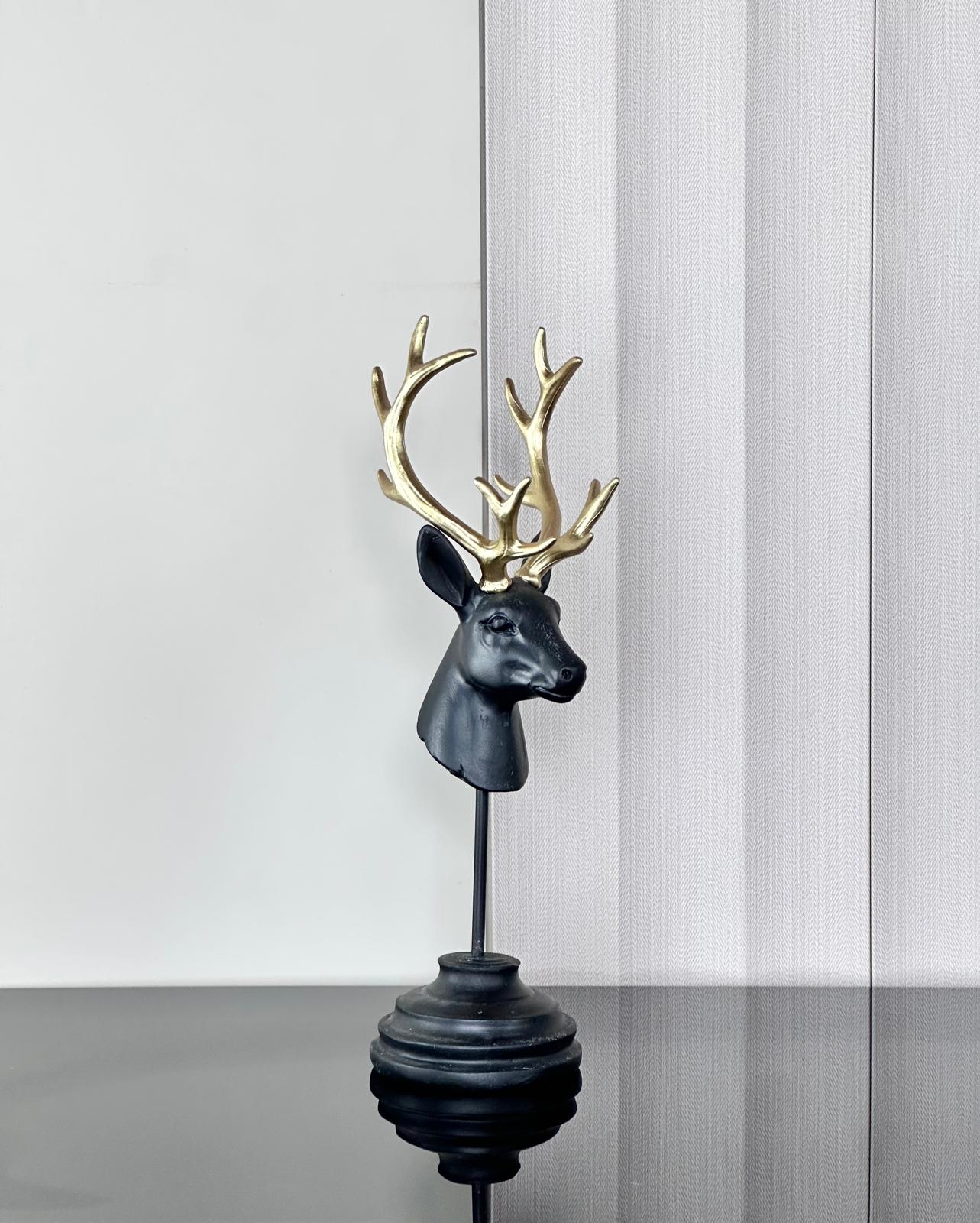 פסל ראש אייל