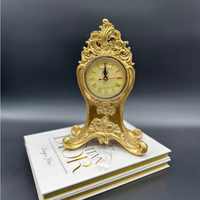 שעון שולחני  רומנטי ענתיק