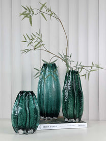 סט 3 אגרטלים זכוכית ירוקה בעיצוב טבעי עם טקסטורה עשירה