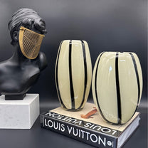 סט 2 אגרטלי זכוכית בעיצוב לבן ושחור