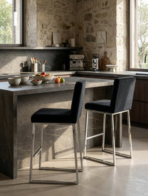 כיסא בר STAR - ריפוד קטיפה אפור פחם עם בסיס מתכת אל-חלד בצבע ניקל