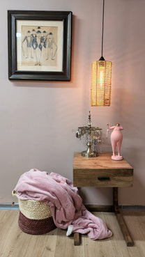 "שידת צד מיטה "נשכן