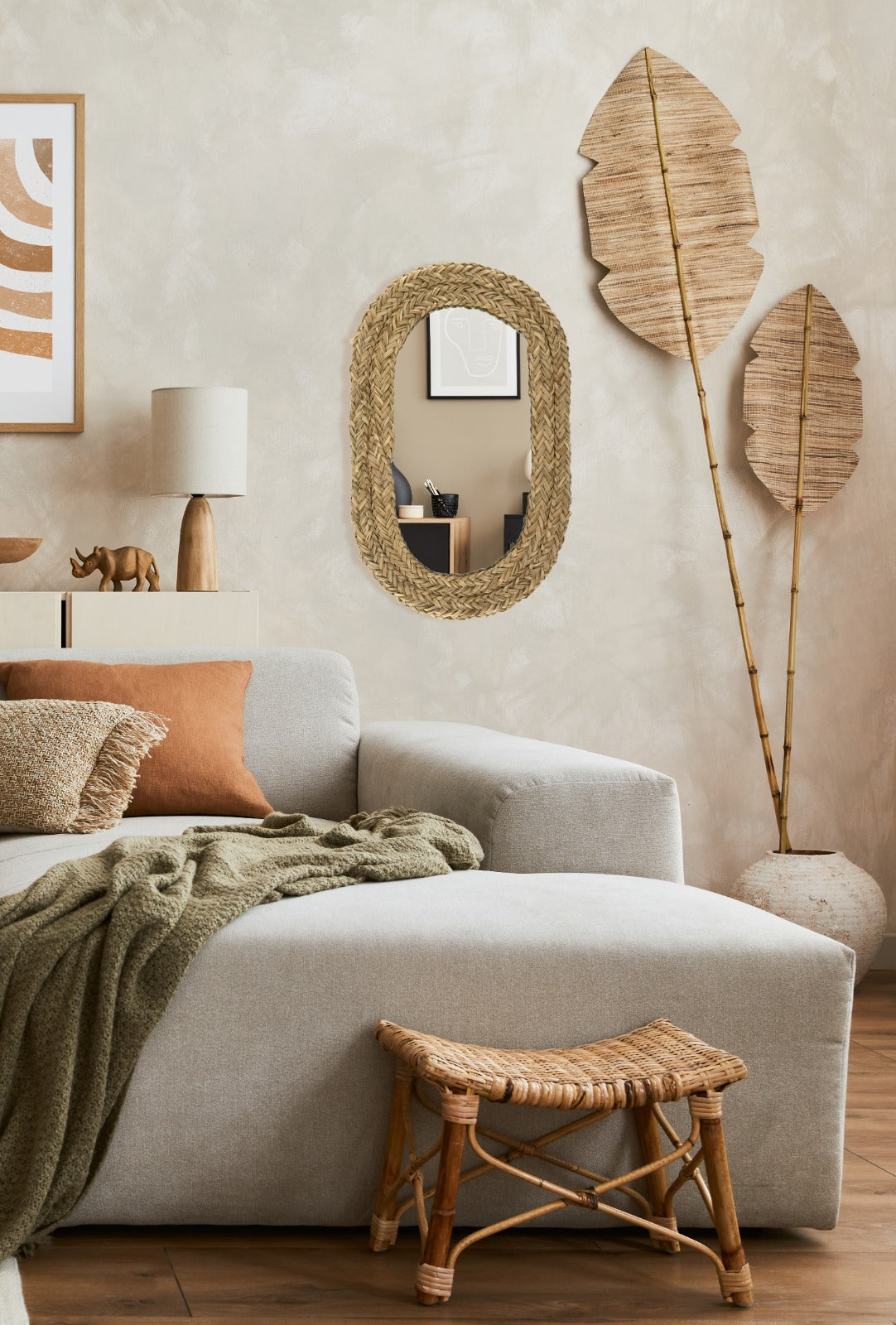 מראה קש אובלית