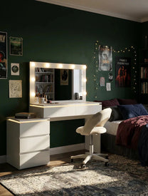 פינת איפור קומפקטית עם תאורת LED מובנית