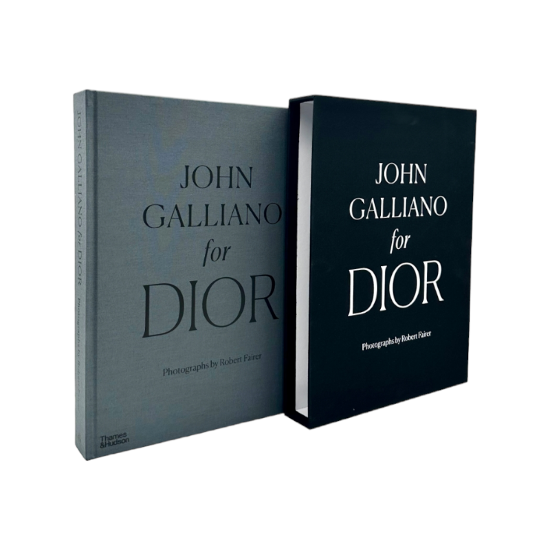 ספר מותג מקורי John Galliano for Dior