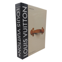 ספר מותג LOUIS VUITTON