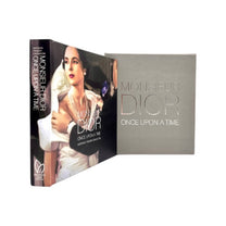 ספר מותג DIOR