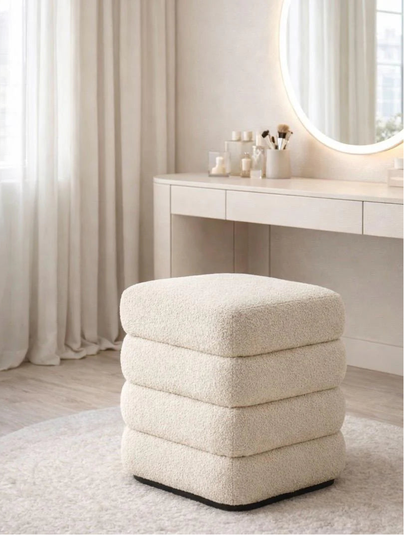 הדום עם אחסון – רך, מעוצב ופרקטי