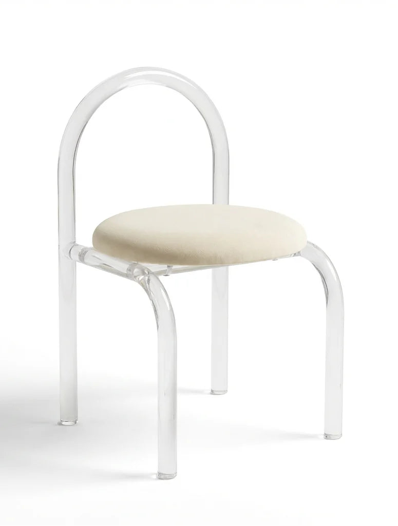 כיסא שקוף לפינת איפור