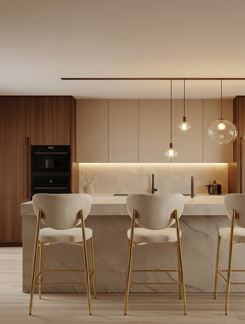 כיסאות בר ECLIPSE קטיפה שמנת עם רגלי זהב במטבח מודרני, כיסא בר לאי בגובה 100-110  ס״מ עם גובה מושב 74 ס״מ