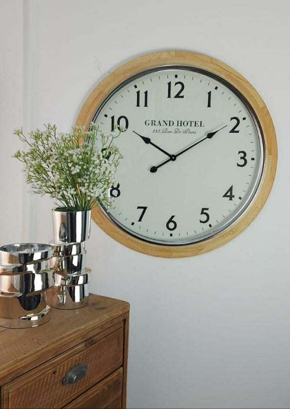 שעון קיר GRAND HOTEL מסגרת עץ טבעי בסגנון צרפתי קלאסי