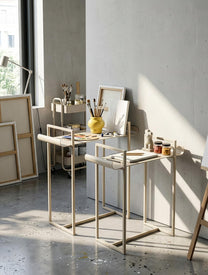 זוג שולחן צד מתכת לפינת עבודה ביתית מודרנית, רהיט משלים לאחסון ועיצוב חדר עבודה