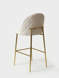 כיסא בר יוקרתי לבן עם משענת מעוגלת ובסיס מתכת יציב