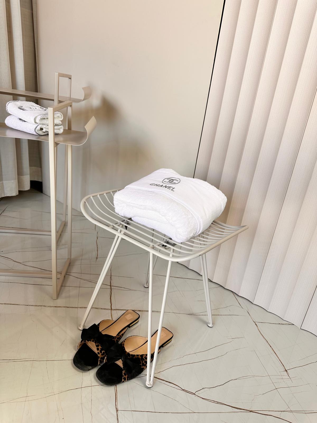 הדום מתכת שמנת